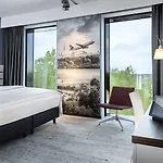 Airport Plaza Hamburg Hotell 4*
