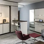 Airport Plaza Hamburg Hotell