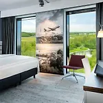Airport Plaza Hamburg Hotel 4*