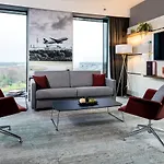 Airport Plaza Hamburg Hotell 4*