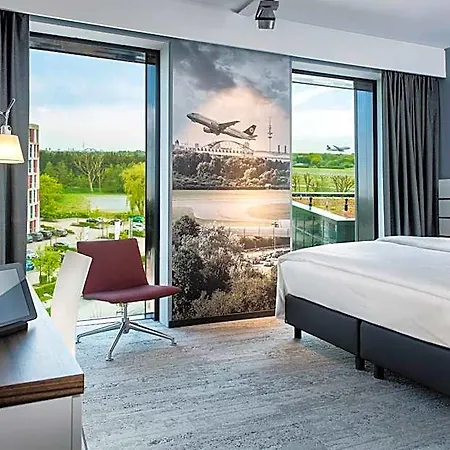 Airport Plaza Hamburg Hotell