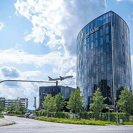 Hotell Airport Plaza Hamburg 4*