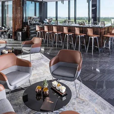 Otel Airport Plaza Hamburg 4*