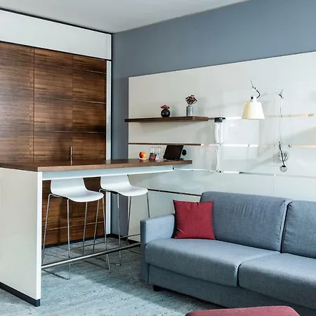 Airport Plaza Hamburg 4*