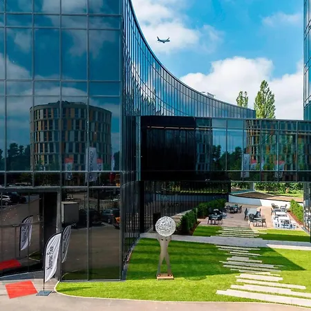 Airport Plaza Hamburg 4*