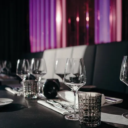 Airport Plaza Hamburg 4*